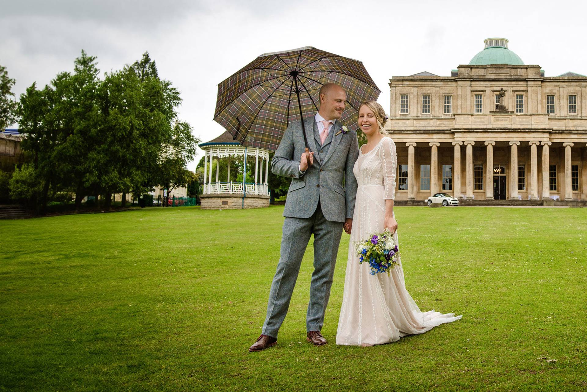 Wedding Photography Pittville Pump Room Cheltenham Couple Umbrella Wedding Photography Pittville Pump Room Cheltenham Couple Umbrella
