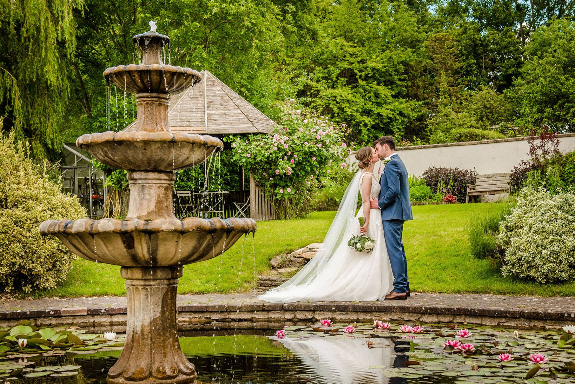 The Barn at Berkeley wedding photography fountain The Barn at Berkeley wedding photography fountain